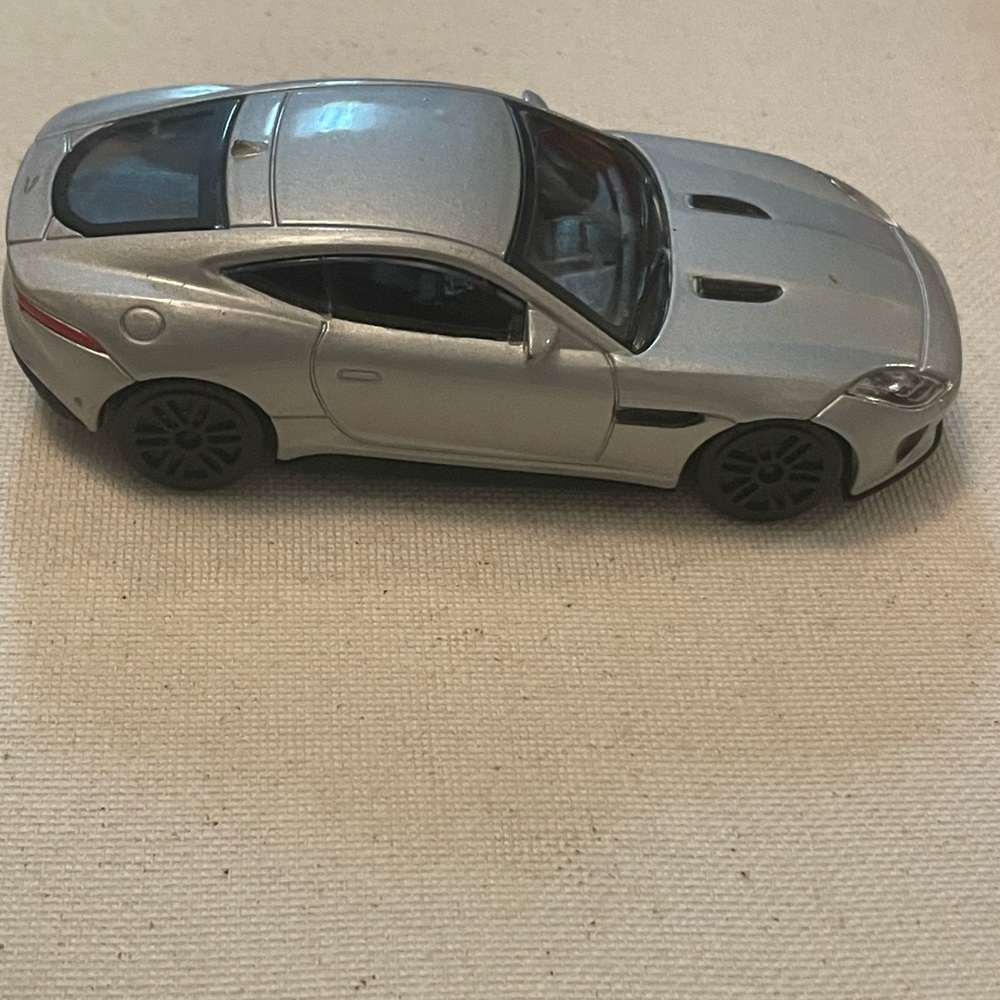 Silver Car - Picture 3 of 5